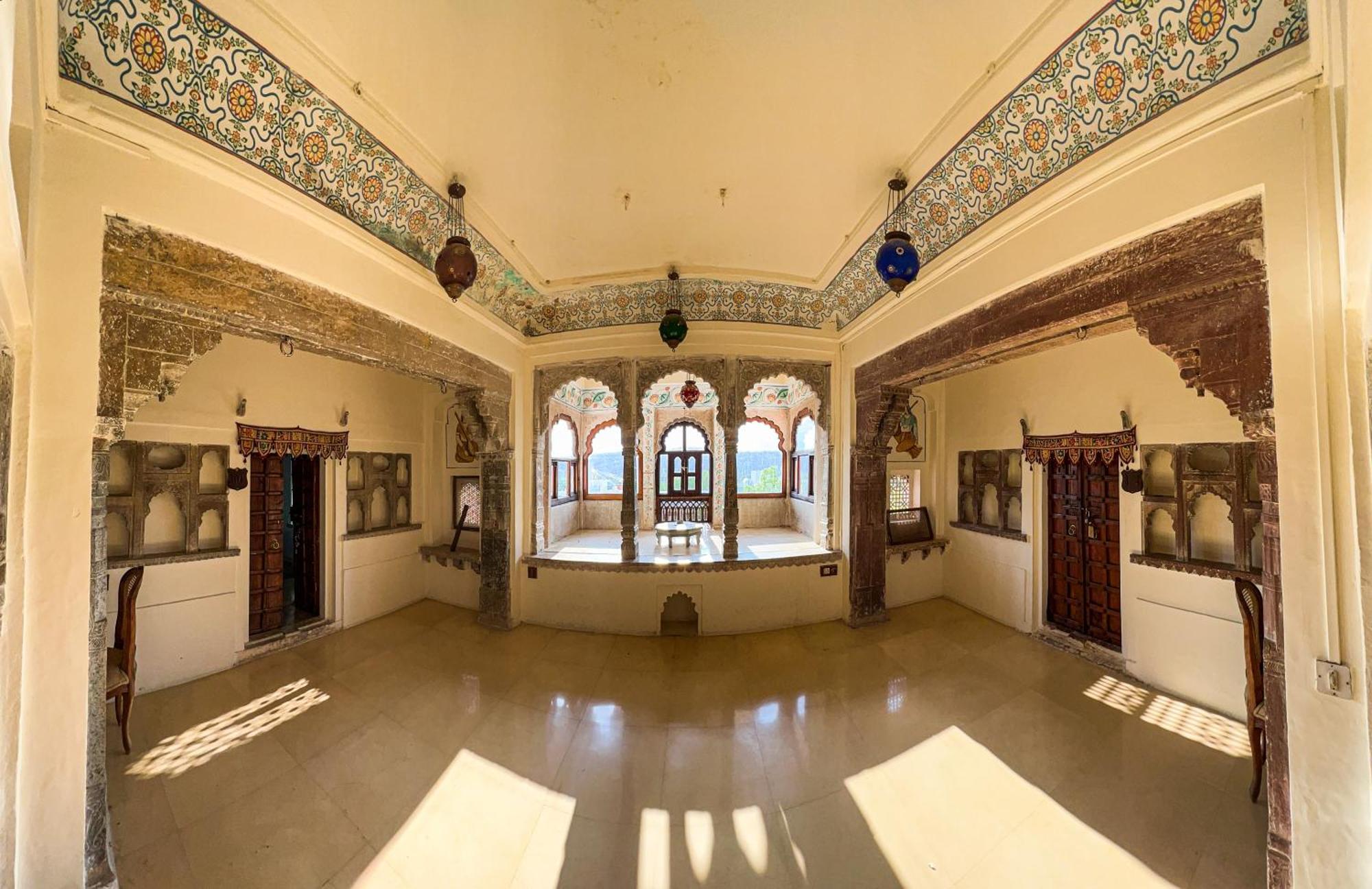 Hotel Castle Bijaipur Bagian luar foto
