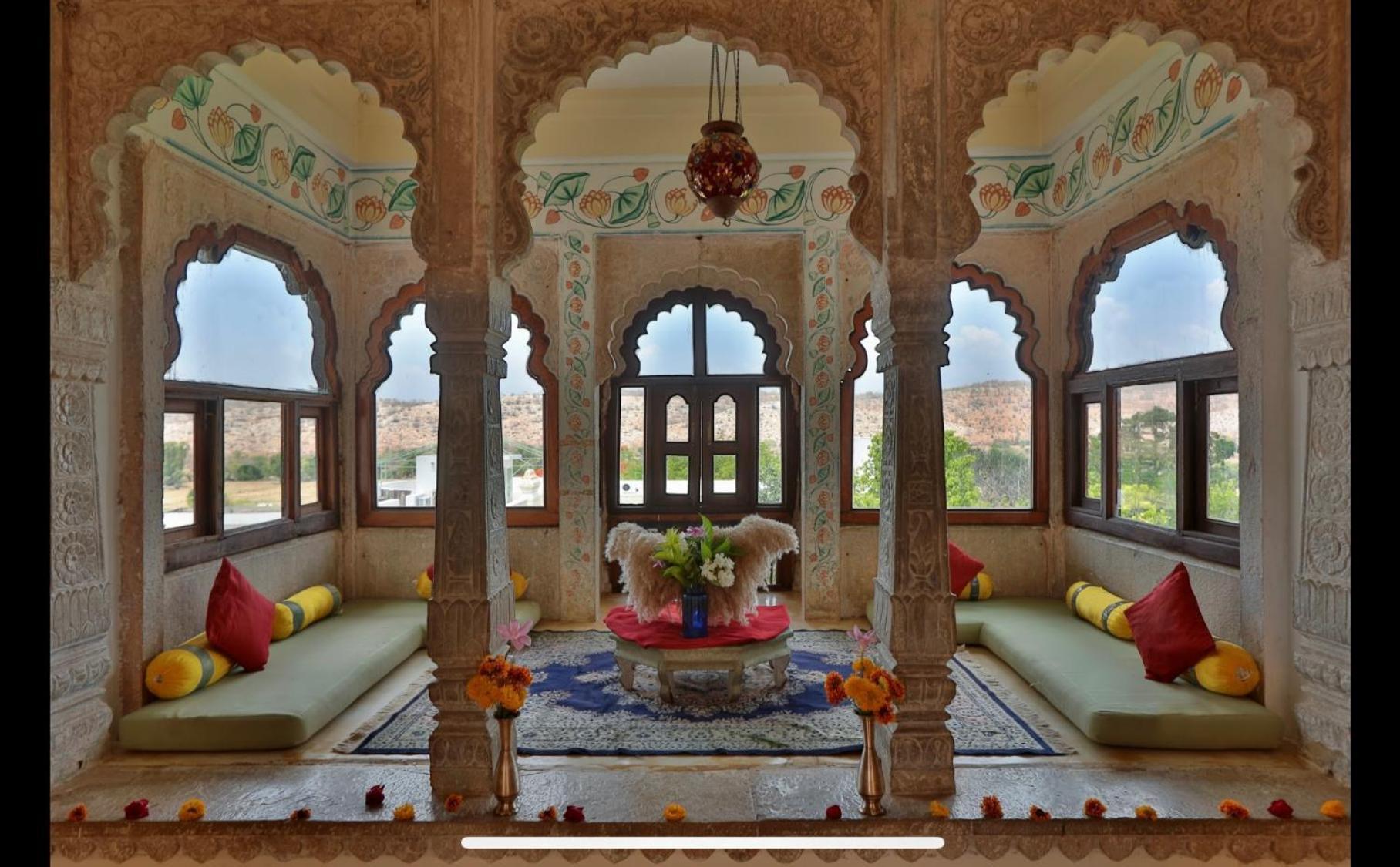 Hotel Castle Bijaipur Bagian luar foto